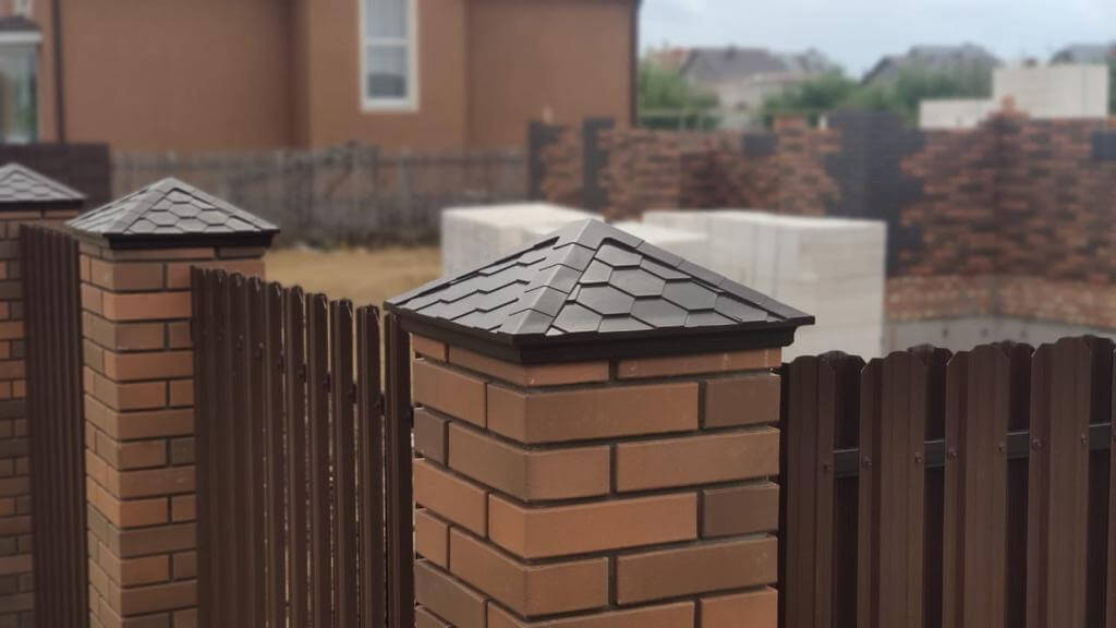 Колпак Zking Эверест Коричневый на столб 1.5х1.5 кирпича (390х390мм) в Сызрани фото