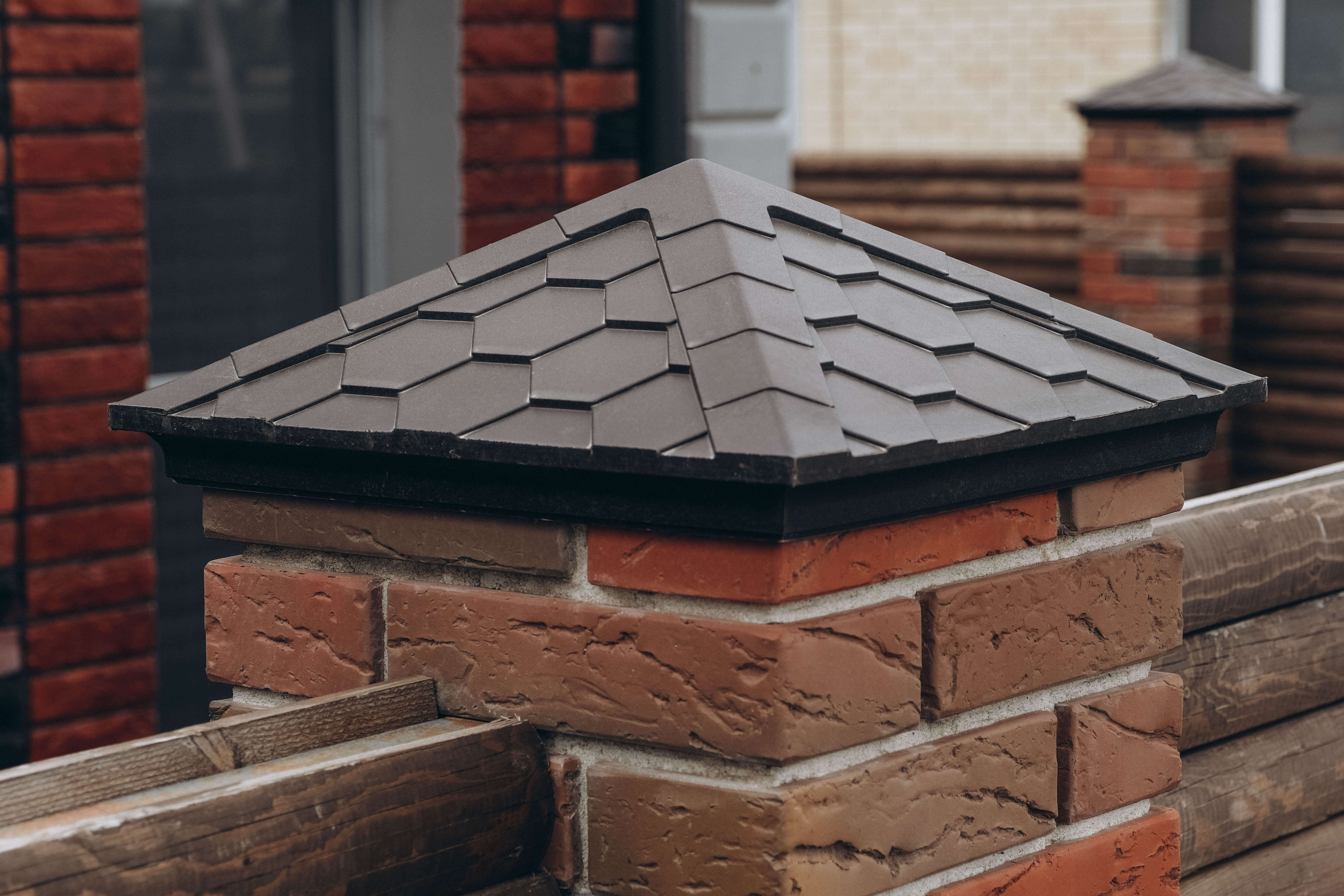 Колпак Zking Эверест Коричневый на столб 1.5х1.5 кирпича (390х390мм) в Сызрани фото